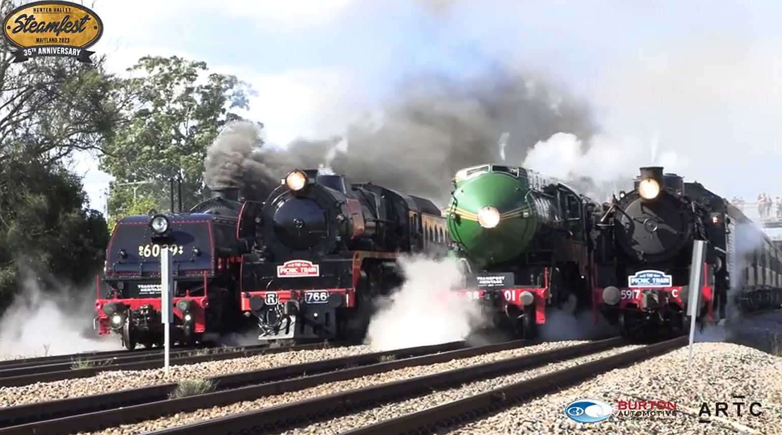 Tens of thousands flock to Hunter Valley Steamfest 2hd